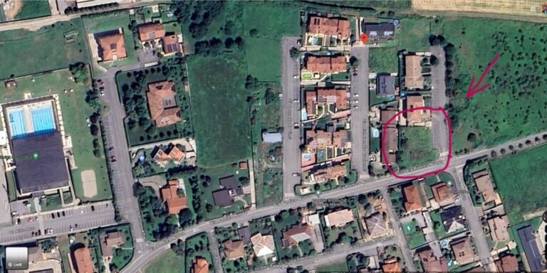 Terreno edificabile in Vendita a Ghisalba (Bergamo) di 990.00 mq