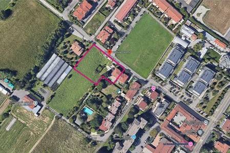 Terreno edificabile in Vendita a Bergamo (Bergamo) di 2345.00 mq