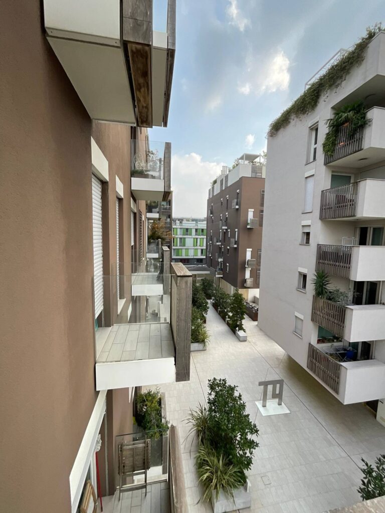 Appartamento in Affitto a Milano (Milano) di 2 locali, 1 camere, 1 bagni, 38.00 mq