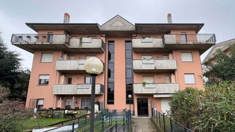 Bilocale in Vendita a Dalmine (Bergamo) di 2 locali, 1 camere, 1 bagni, 54.00 mq