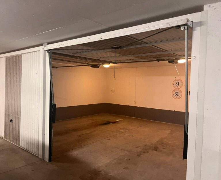 Box in Vendita a Bergamo (Bergamo) di 2 locali, 33.00 mq