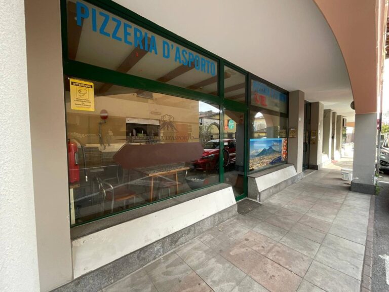 Locale commerciale in Vendita a Dalmine (Bergamo) di 1 locali, 1 bagni, 75.00 mq