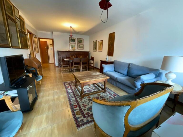 Appartamento in Vendita a Bergamo (Bergamo) di 3 locali, 2 camere, 2 bagni, 101.00 mq