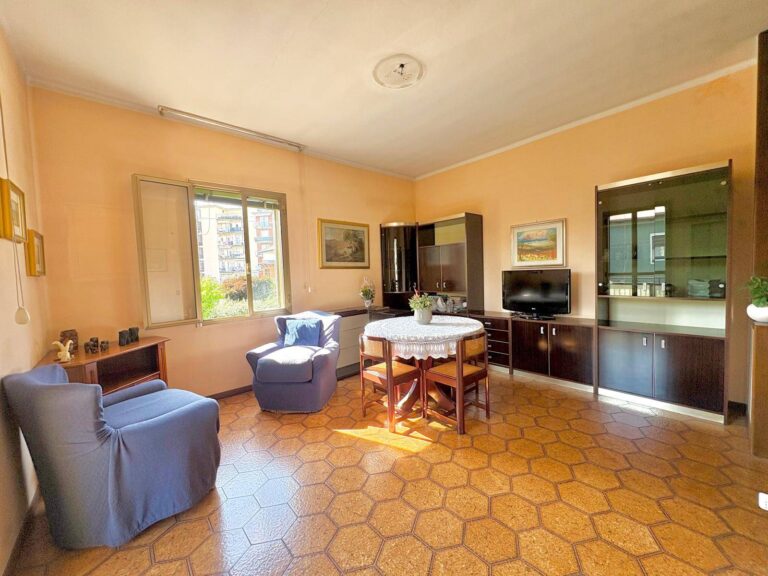Quadrilocale in Vendita a Bergamo (Bergamo) di 4 locali, 3 camere, 1 bagni, 106.00 mq