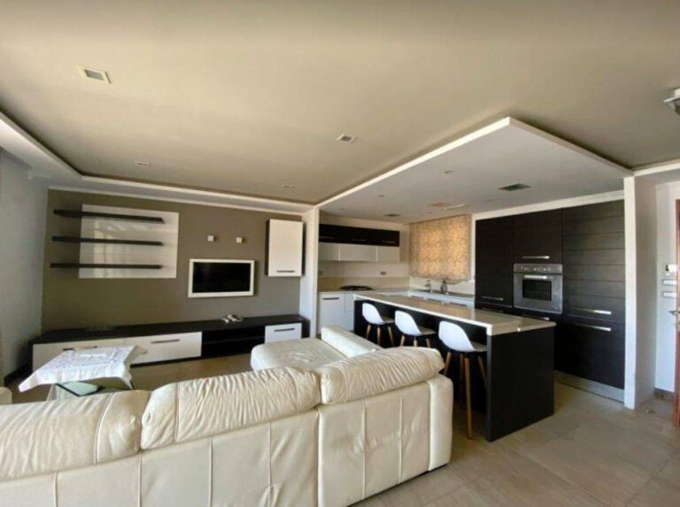 Appartamento in Vendita a San Pawl il-Bahar (Malta) di 4 locali, 3 camere, 2 bagni, 160.00 mq