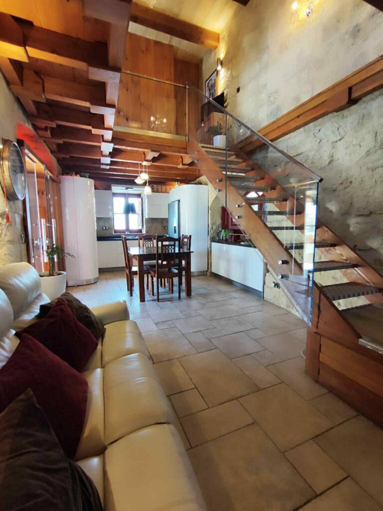 Appartamento in Vendita a San Pawl il-Bahar (Malta) di 2 locali, 1 camere, 2 bagni, 120.00 mq