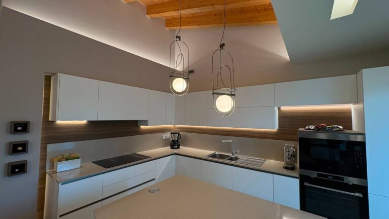 Villa Bifamiliare in Vendita a Ghisalba (Bergamo) di 4 locali, 3 camere, 2 bagni, 155.00 mq